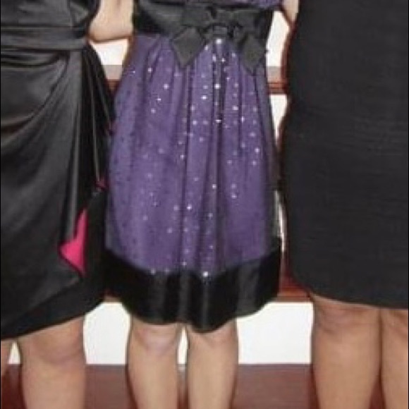 Juniors medium knee length Taboo dress with bow. - Picture 4 of 5